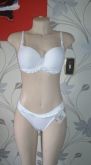 Conjunto branco com babado