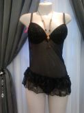 camisola com renda preta com roxo
